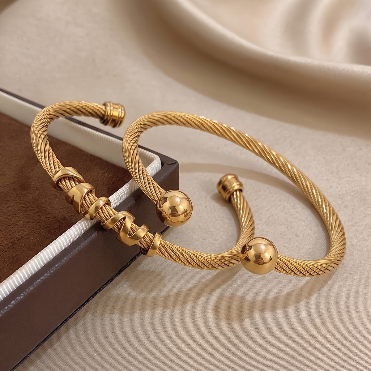 Women's Vintage 18K Gold Plated Bracelet Set, Stackable